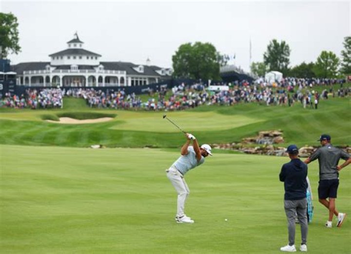Are any PGA players members at Augusta?