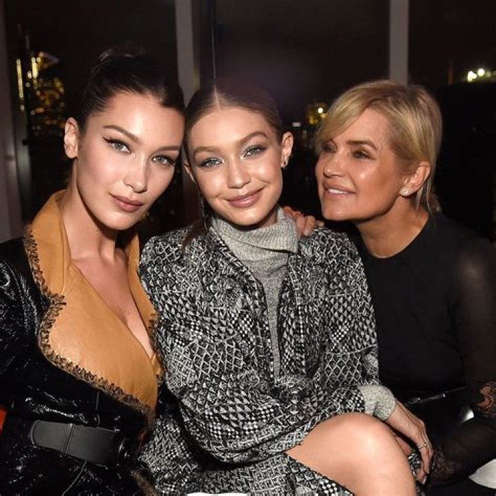 Are Bella Hadid and Hailey Baldwin friends?