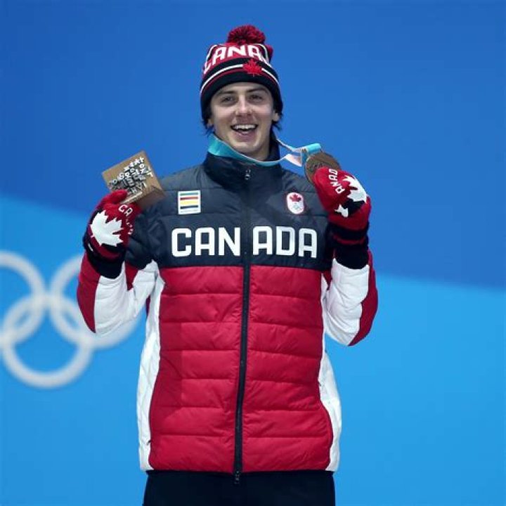 Are Craig and Mark McMorris related?