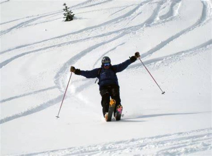 Are heavier skiers faster?