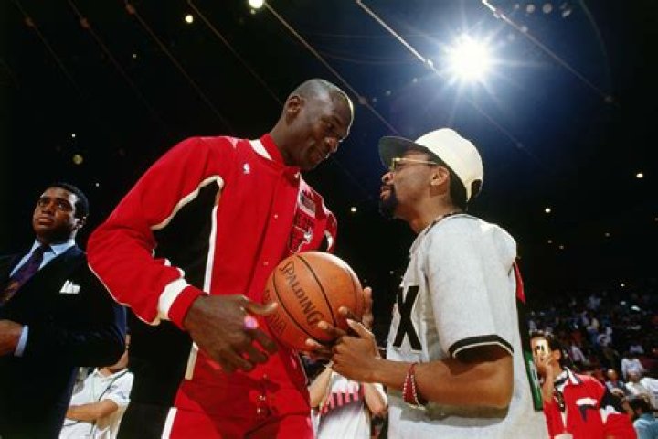 Are Spike Lee and Michael Jordan friends?