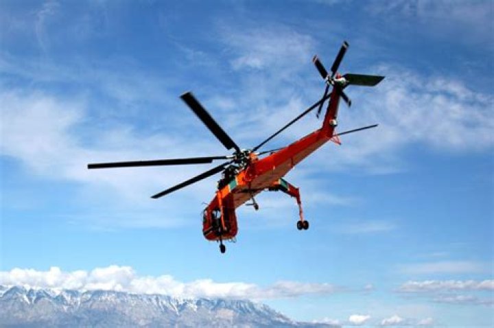 Can a helicopter fly on moon?