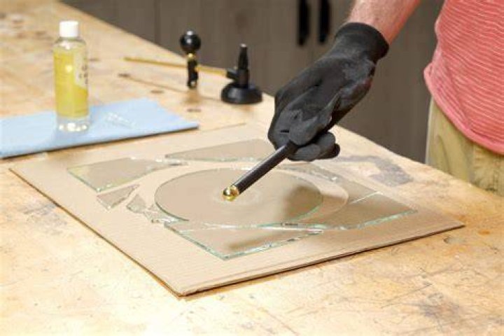 Can Gorilla glass be cut?