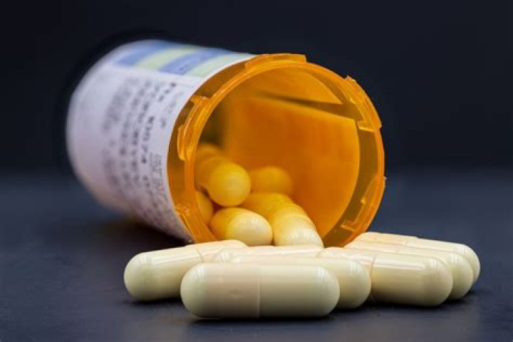 Can I take pain medication with antibiotics?
