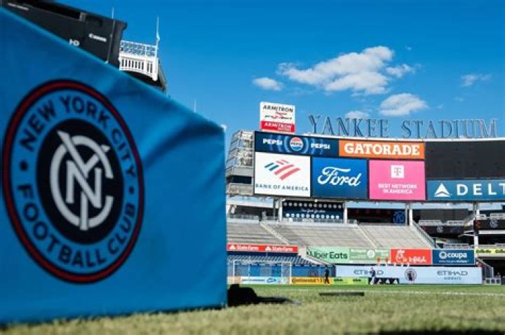 Can I vape in Yankee Stadium?