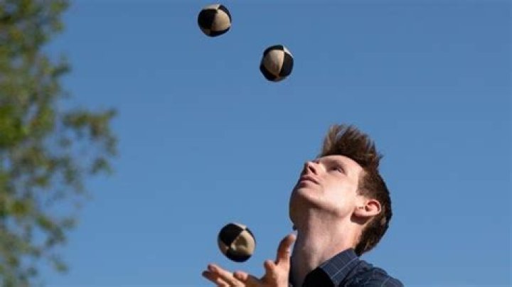 Can juggling improve ball control?