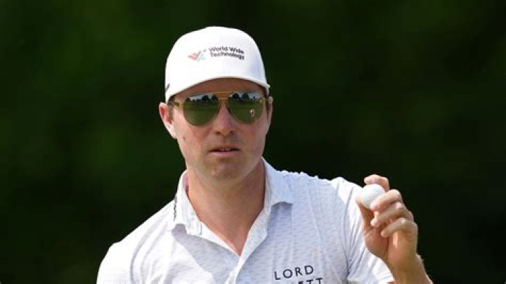 Can PGA Tour players wear sunglasses?
