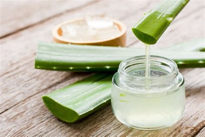 Can we use aloevera at night?
