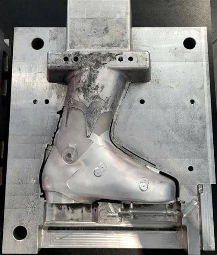Can you heat mold a ski boot twice?