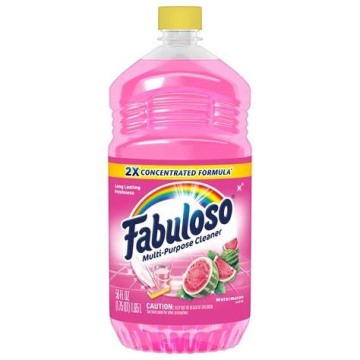 Can you mix rubbing alcohol and Fabuloso?