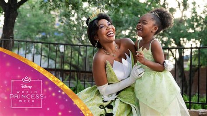 Can you take pictures with the princesses at Disney World?