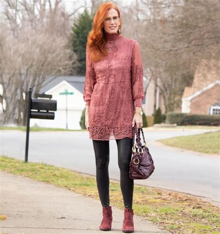 Can you wear leggings all year round?