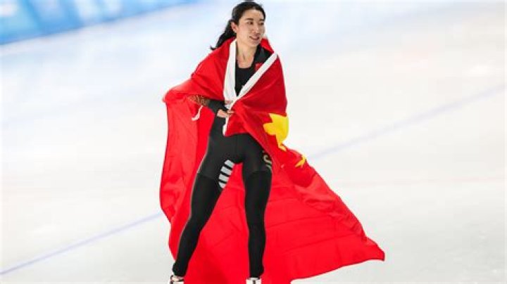 Did Chinese skater get disqualified?