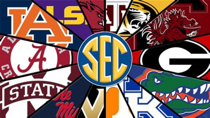 Do all SEC teams have grass fields?
