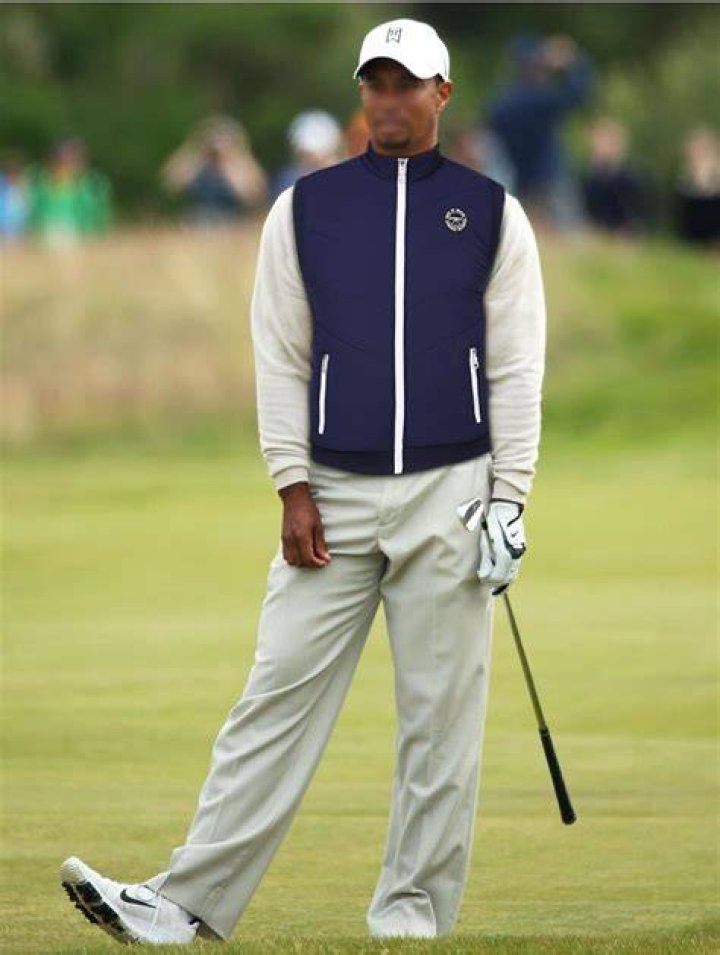 Do golfers have to wear pants?