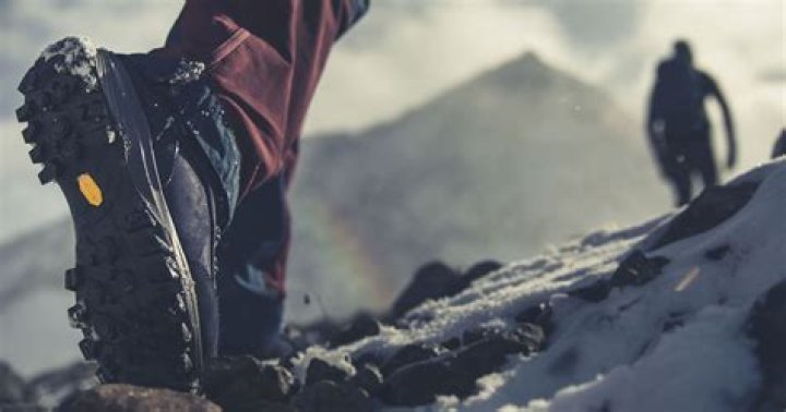 Do hiking shoes work in snow?