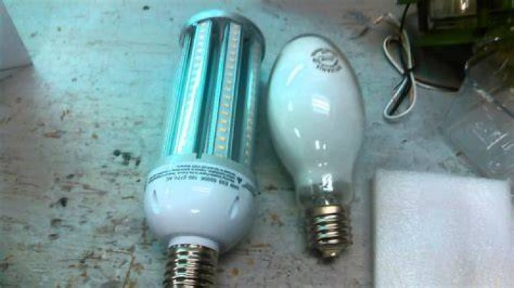 Do LED light bulbs have mercury in them?