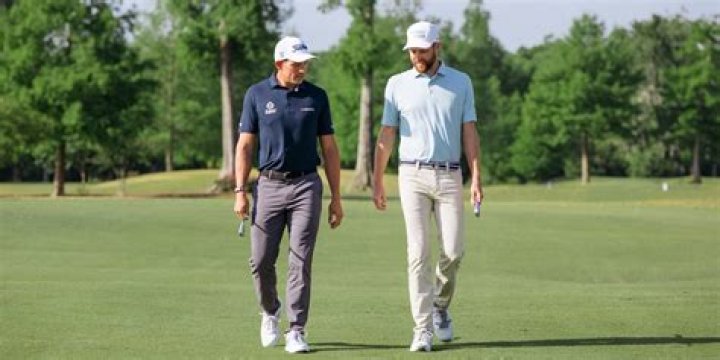 Do pro golfers have to wear trousers?