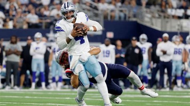 Do WR or RB get more fantasy points?