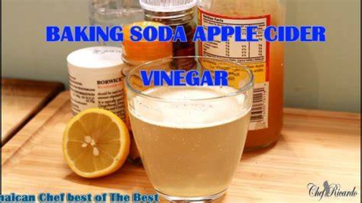 Does baking soda and apple cider vinegar make your hair grow?