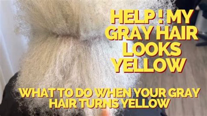 Does baking soda take yellow out of hair?
