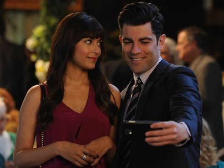 Does Cece get married in season 2?