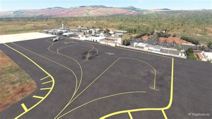 Does Comoros have an airport?