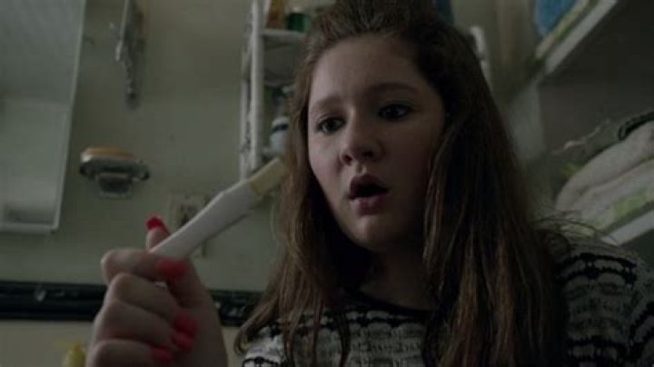 Does Debbie get pregnant in Shameless?
