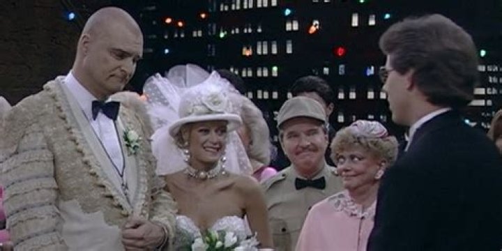 Does Harry marry Christine on Night Court?