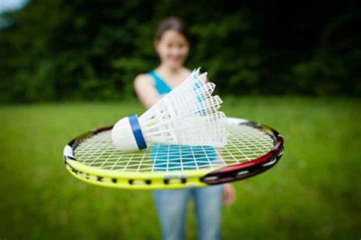 Does playing badminton increase height?