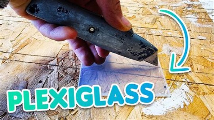 Does plexiglass scratch easily?
