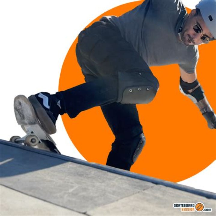 Does skateboarding build glutes?