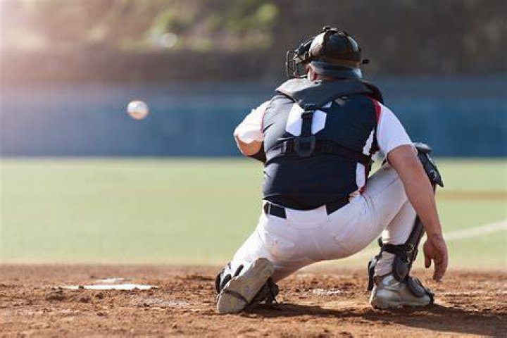 Does the catcher decide the pitch?
