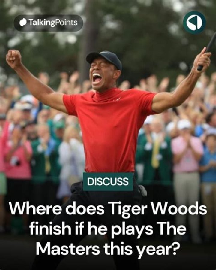 Does Tiger Woods draw a line on his ball?