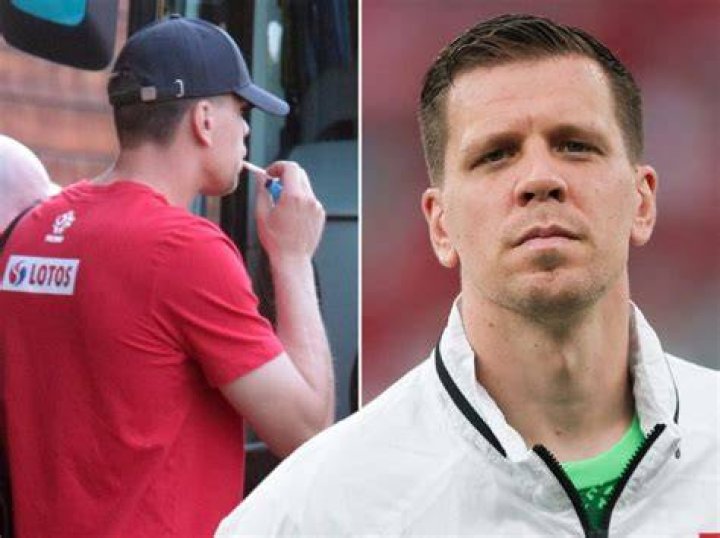 Does Wojciech Szczesny smoke?