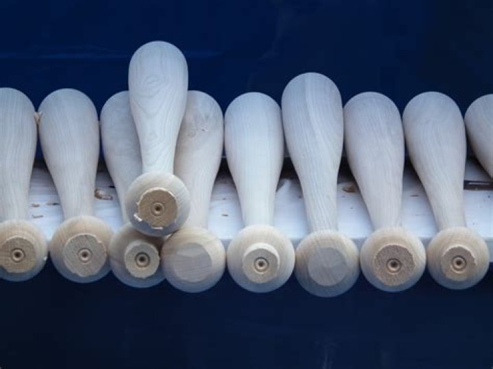 How are bamboo bats made?