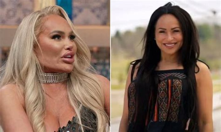 How are Darcy and Stacy Rich?
