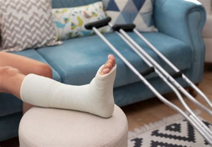 How can I tell if my broken foot is healing?