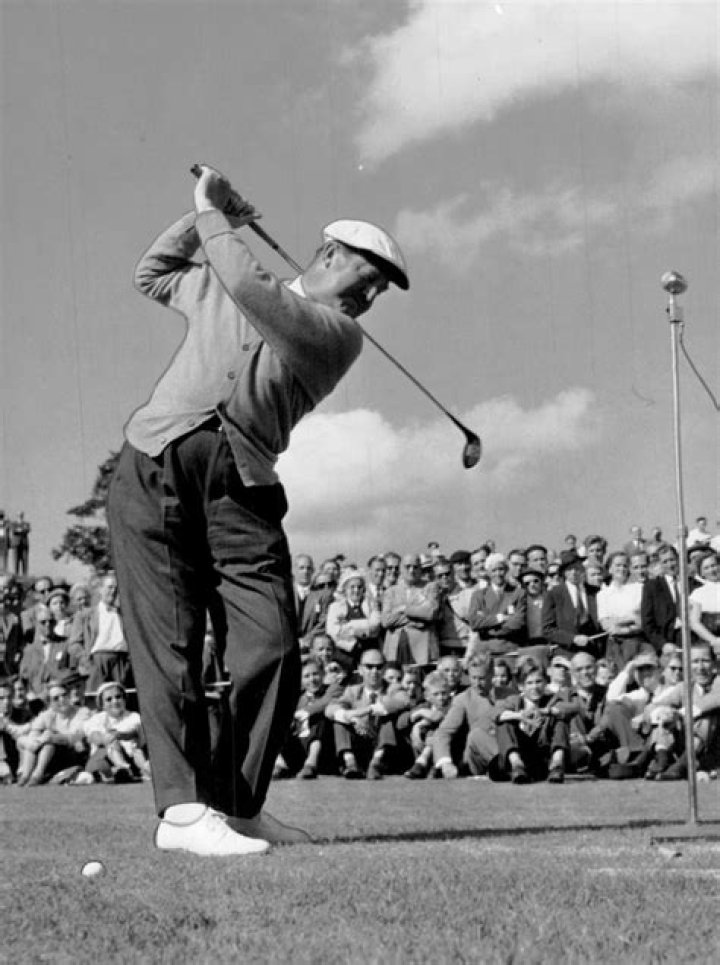 How did Bobby Locke hook his putts?