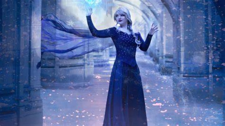 How did Elsa get her powers?