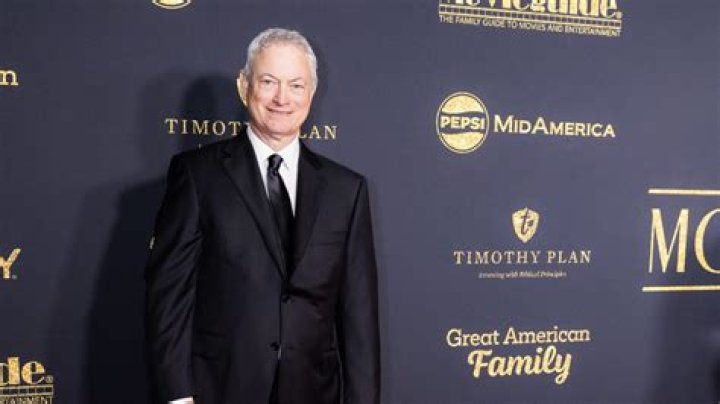 How did Gary Sinise get involved with veterans?