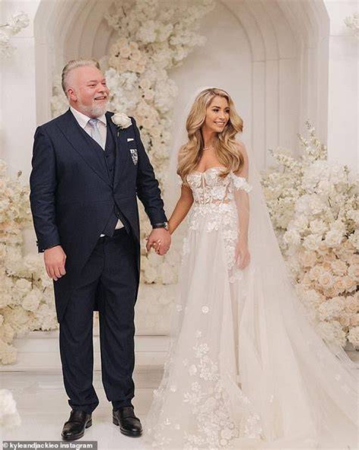 How did Kyle Sandilands propose?