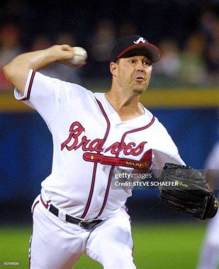 How did the Braves acquire Greg Maddux?