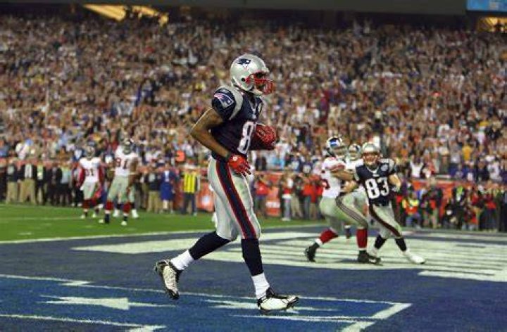 How did the Patriots get Randy Moss?