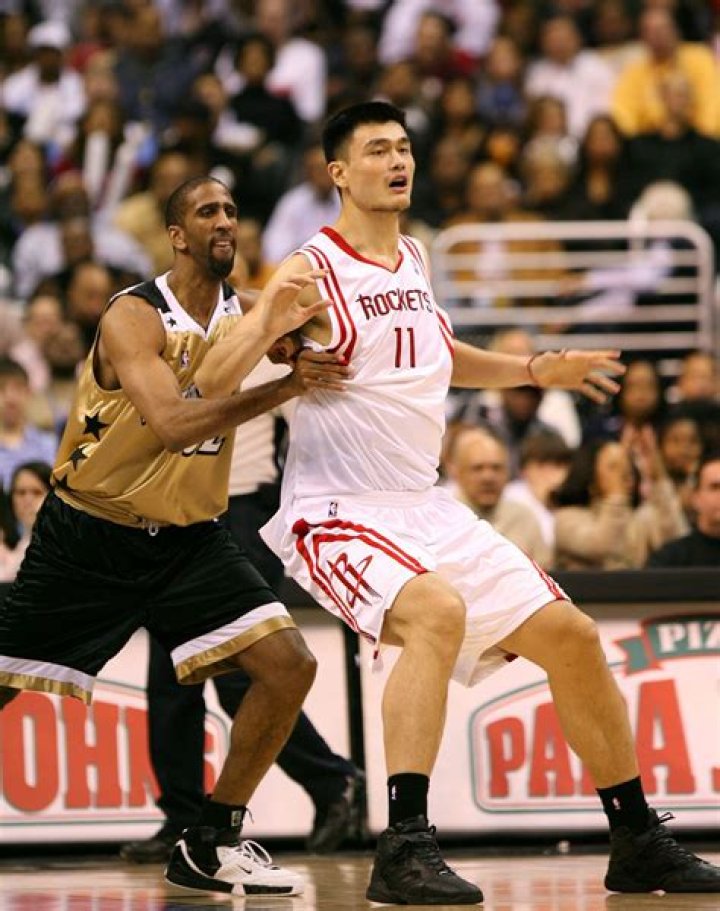 How did Yao Ming get famous?