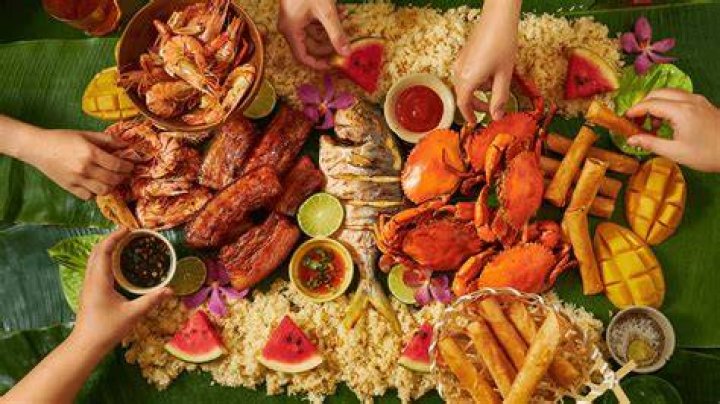 How do I join the Boodle's club?