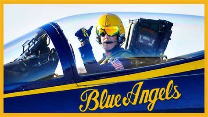 How do you become a Blue Angels pilot?