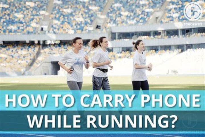 How do you carry your phone while running and drinking water?
