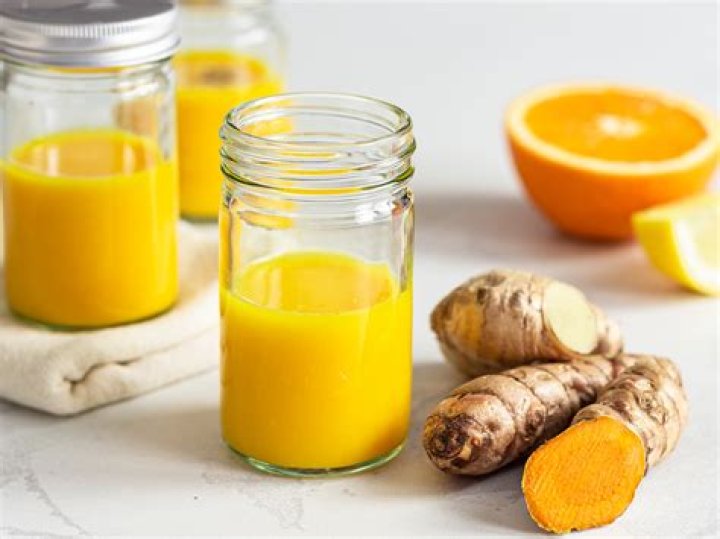How do you make turmeric ink?
