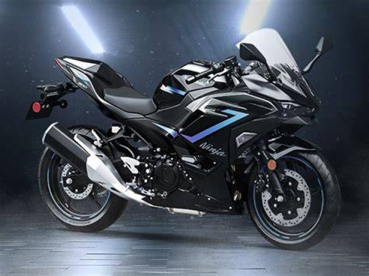 How fast can a Kawasaki Ninja 500 go?